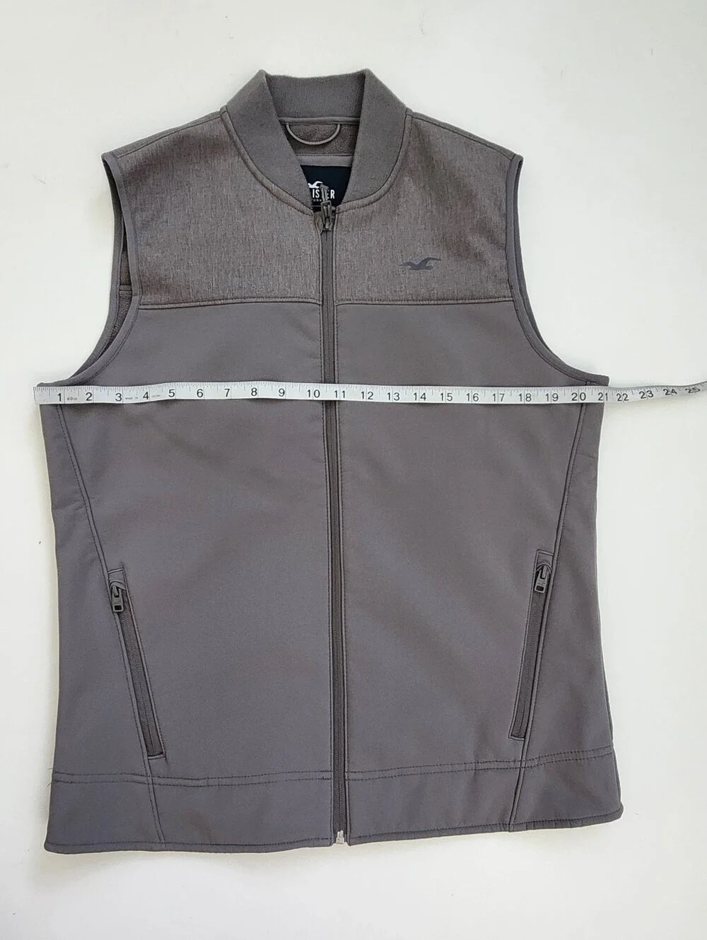 Hollister Softshell Collection Full Zip Fleece Lined Vest Gray Size M
